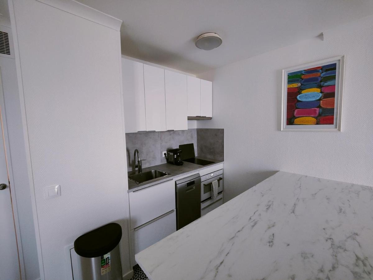 Incroyable T2 La Defense - Parking Gratuit Apartment Courbevoie Exterior photo